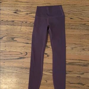 Lululemon wunder under luxtreme maroon color